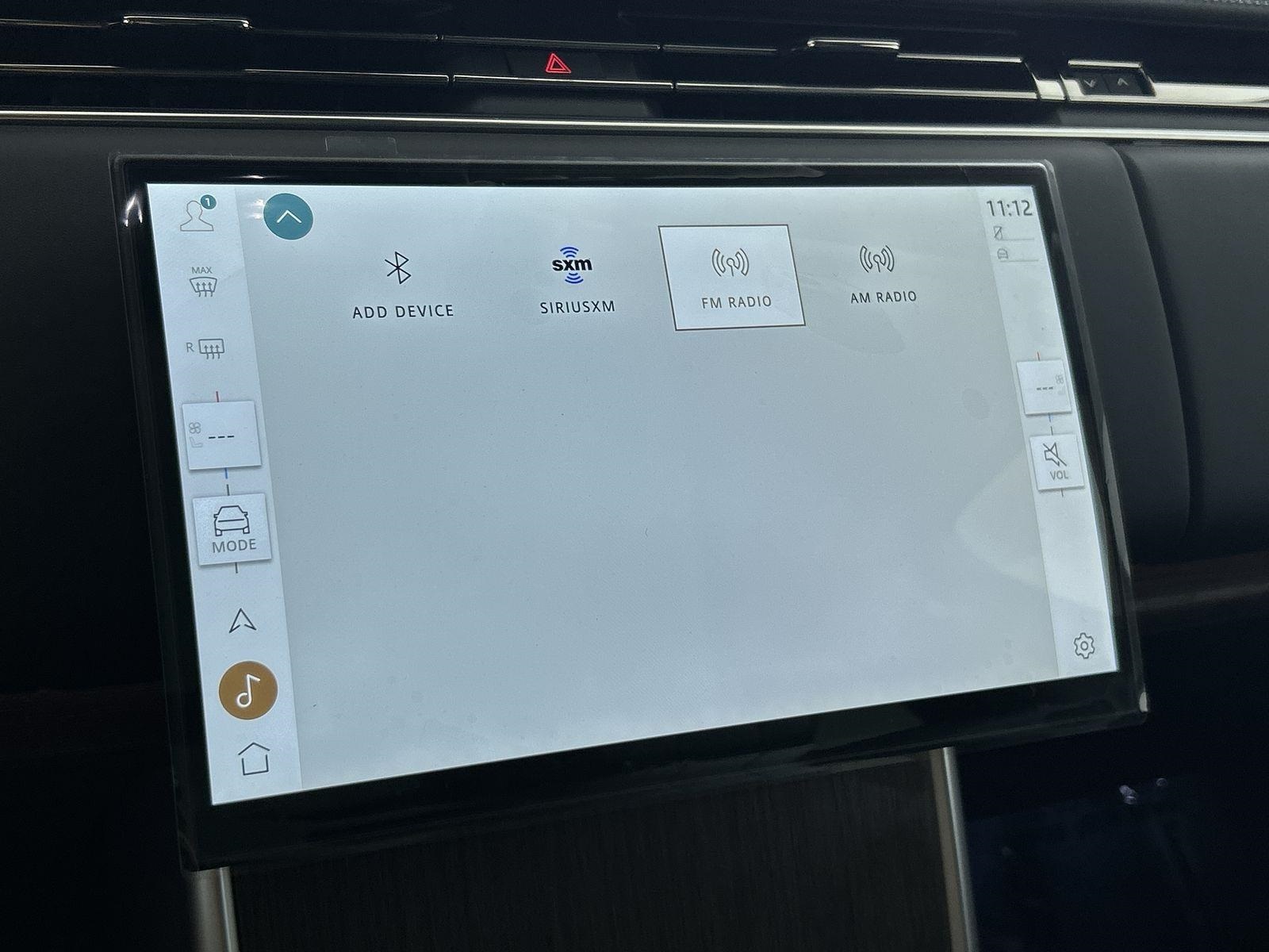 2025 Land Rover Range Rover SE photo 17