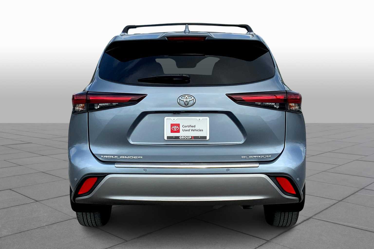 2024 Toyota Highlander Platinum photo 4