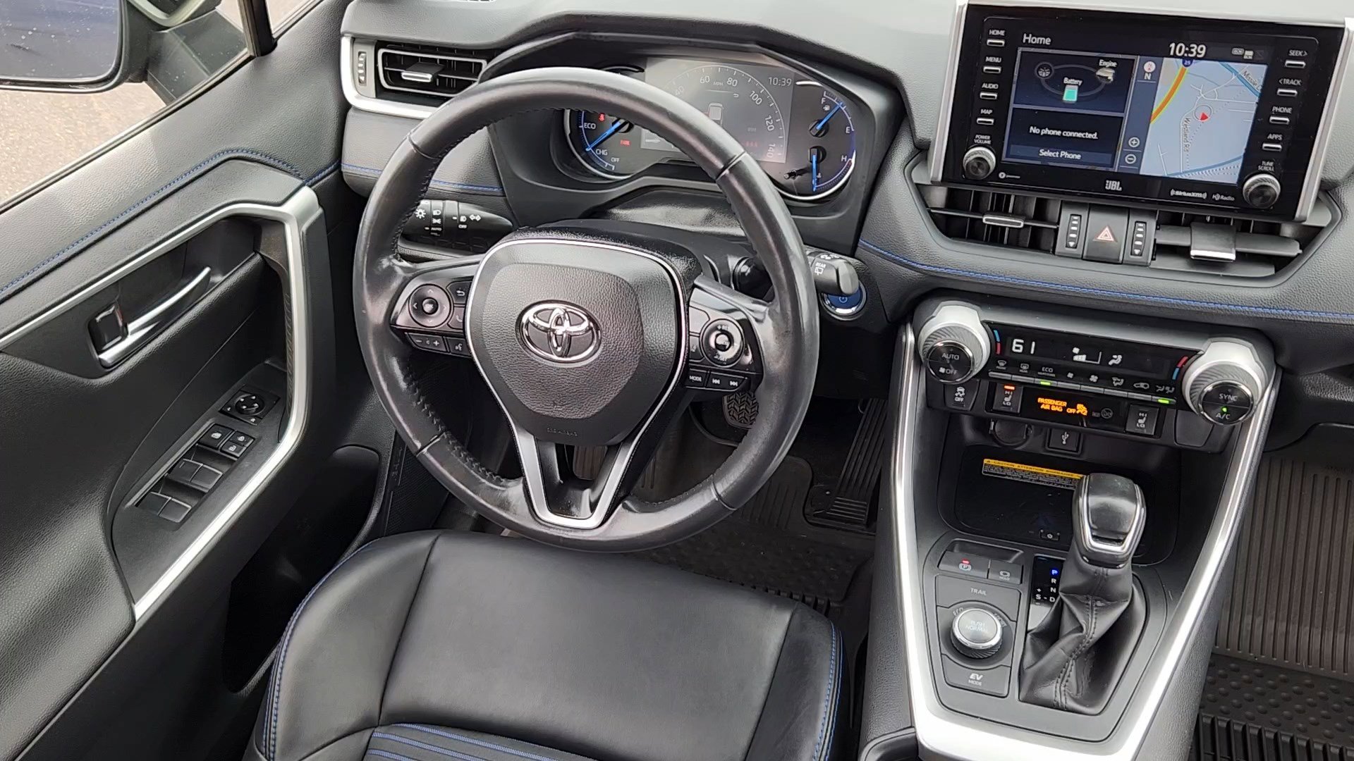 2020 Toyota RAV4 Hybrid XSE photo 4