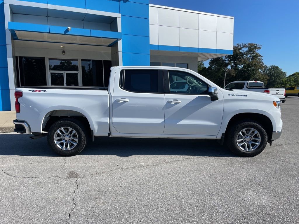 2023 Chevrolet Silverado 1500 LT photo 5