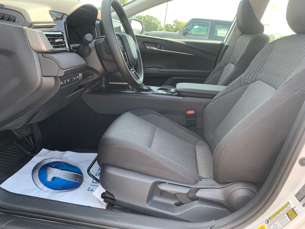 2026 Toyota Camry LE photo 12