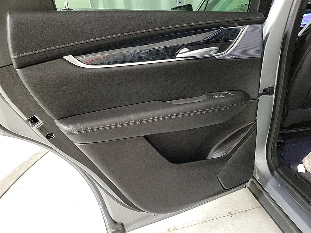2025 CADILLAC XT5 - Image 24