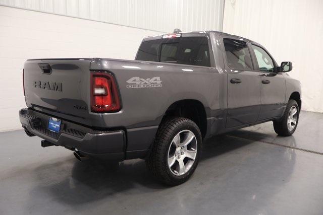 2025 Ram 1500 Tradesman photo 8