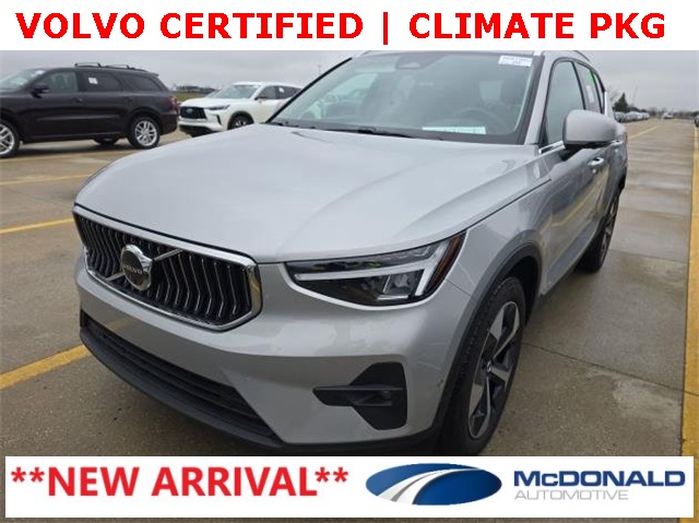 2025 Volvo XC40 Plus's photo