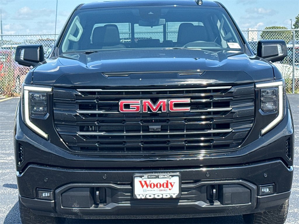 2026 GMC SIERRA - Image 2