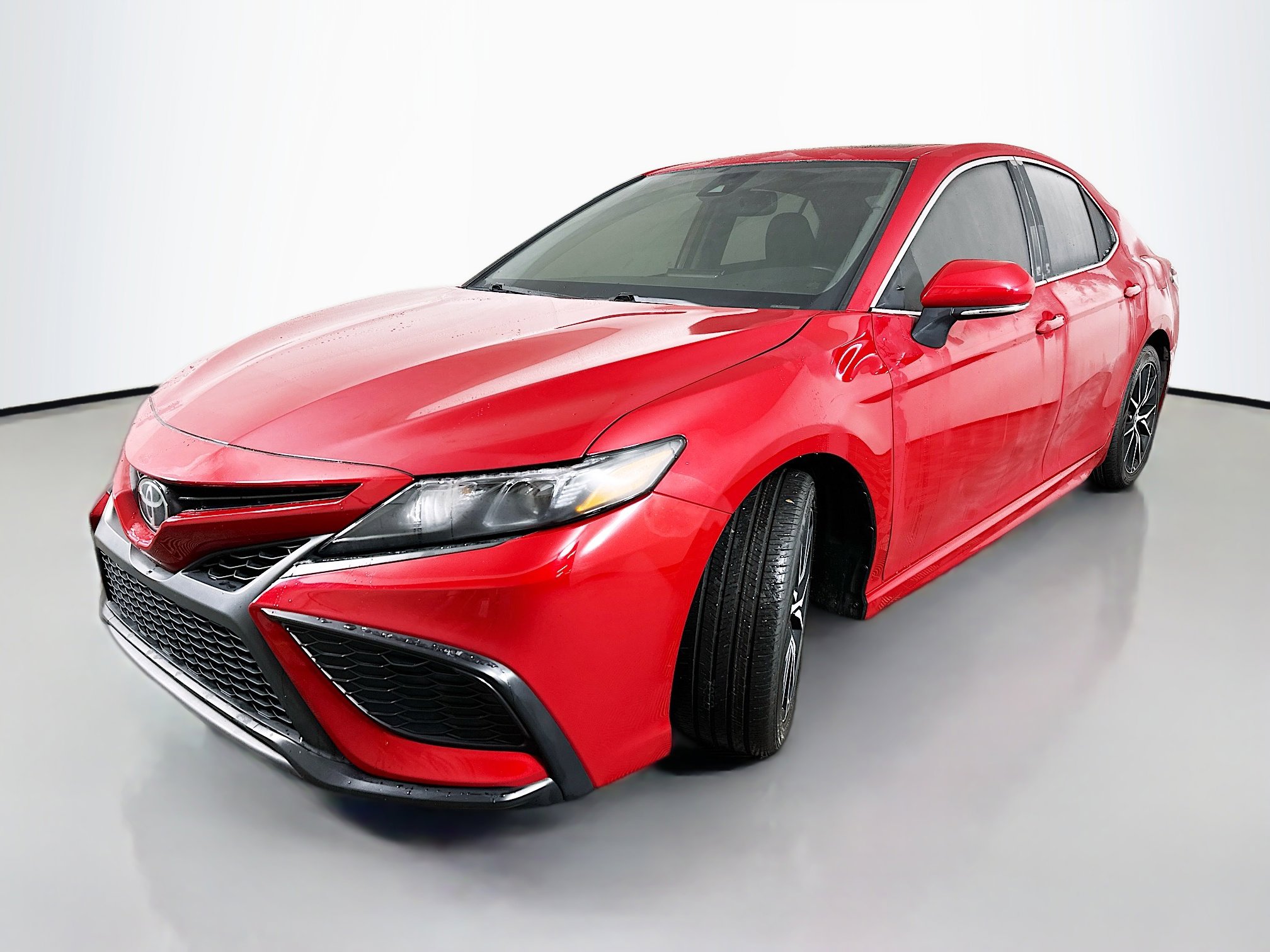 2023 Toyota Camry SE photo 3