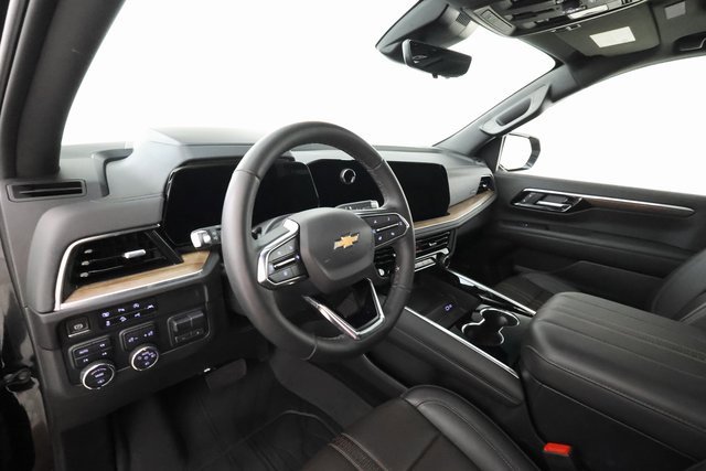 2025 Chevrolet Tahoe High Country photo 9