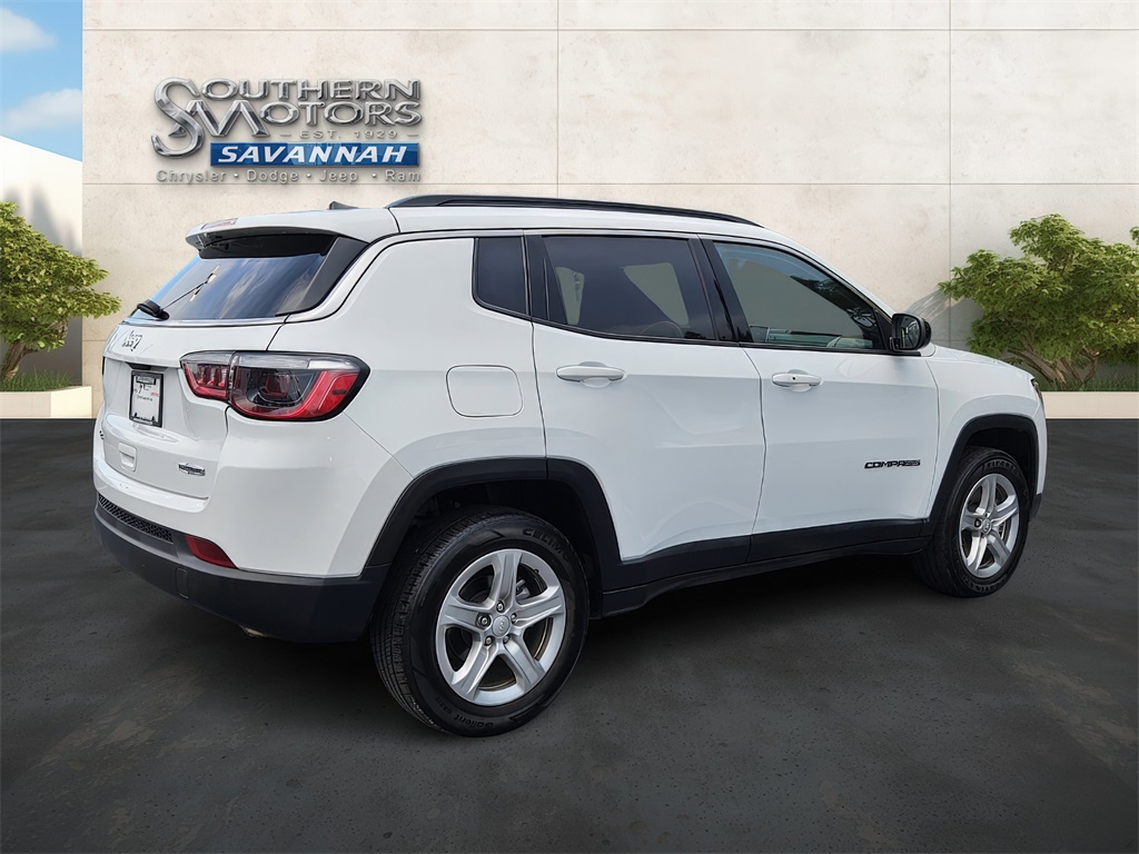 2024 Jeep Compass Latitude photo 5