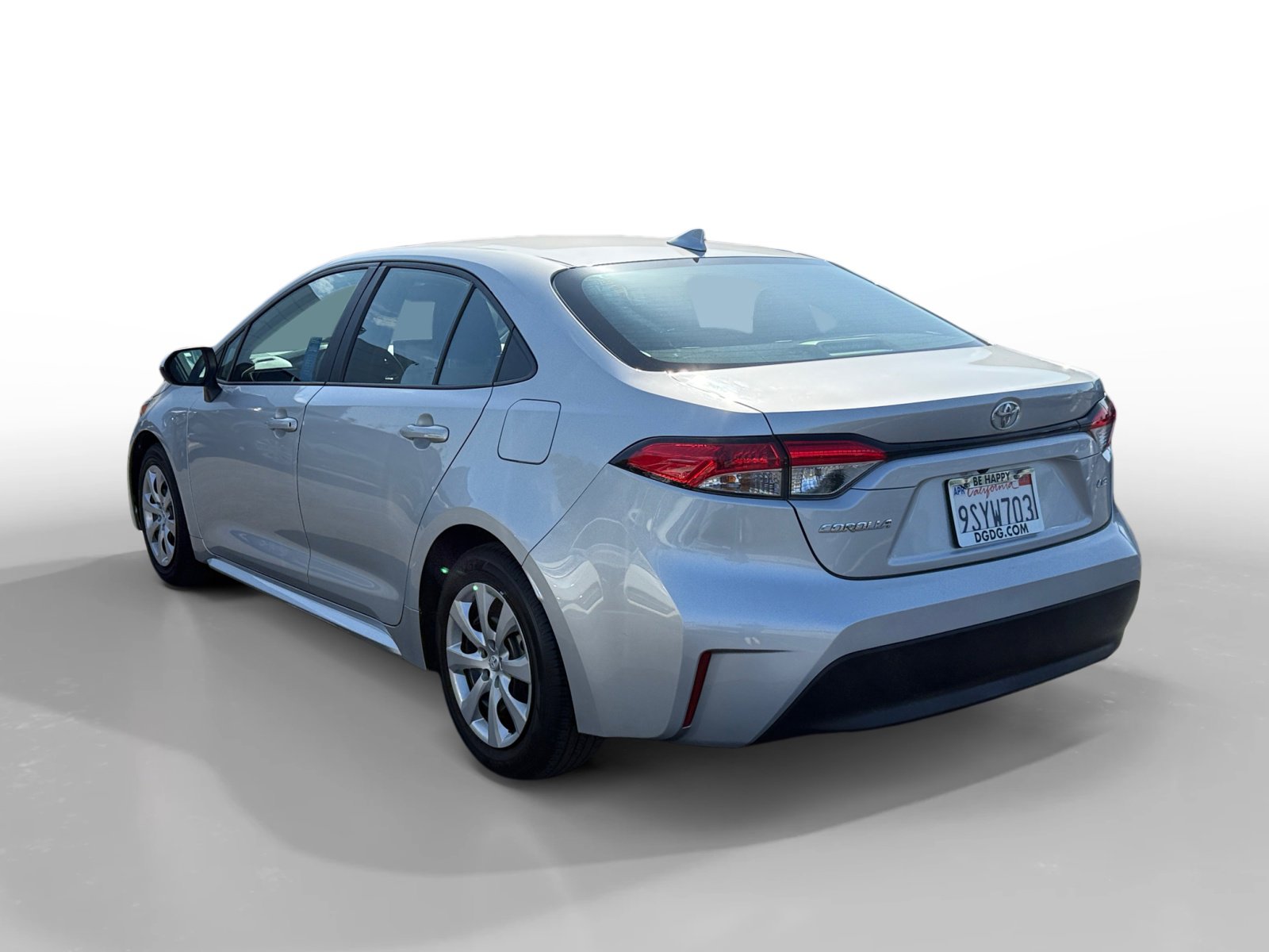 2024 Toyota Corolla LE photo 3