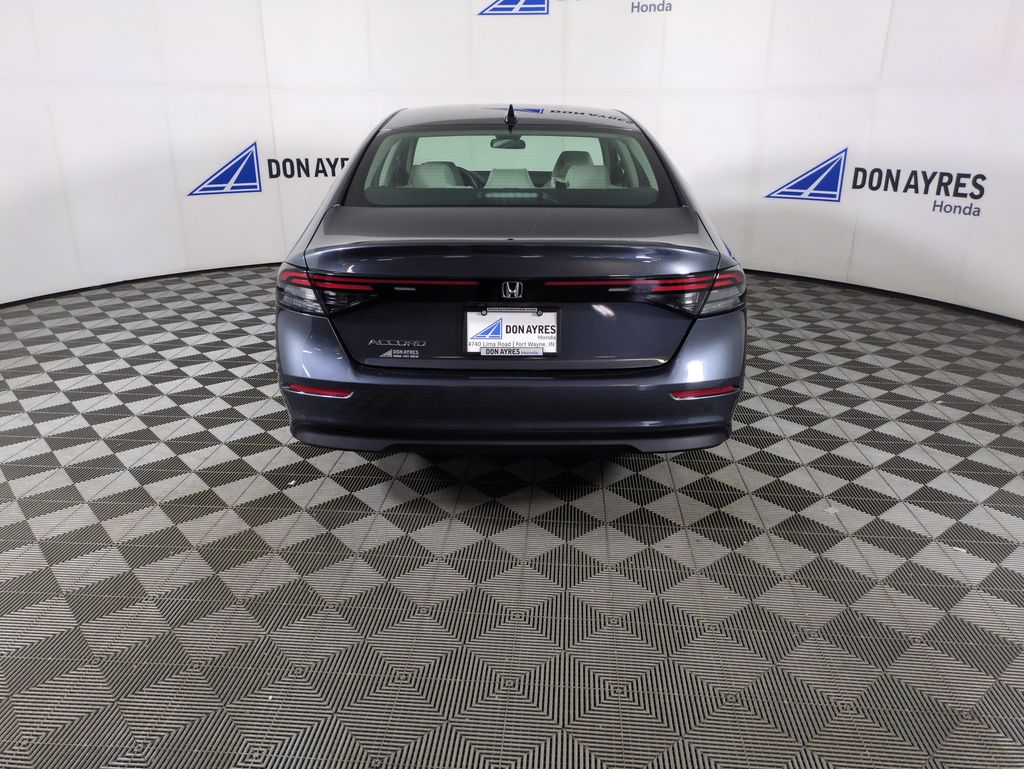 2025 Honda Accord SE photo 4