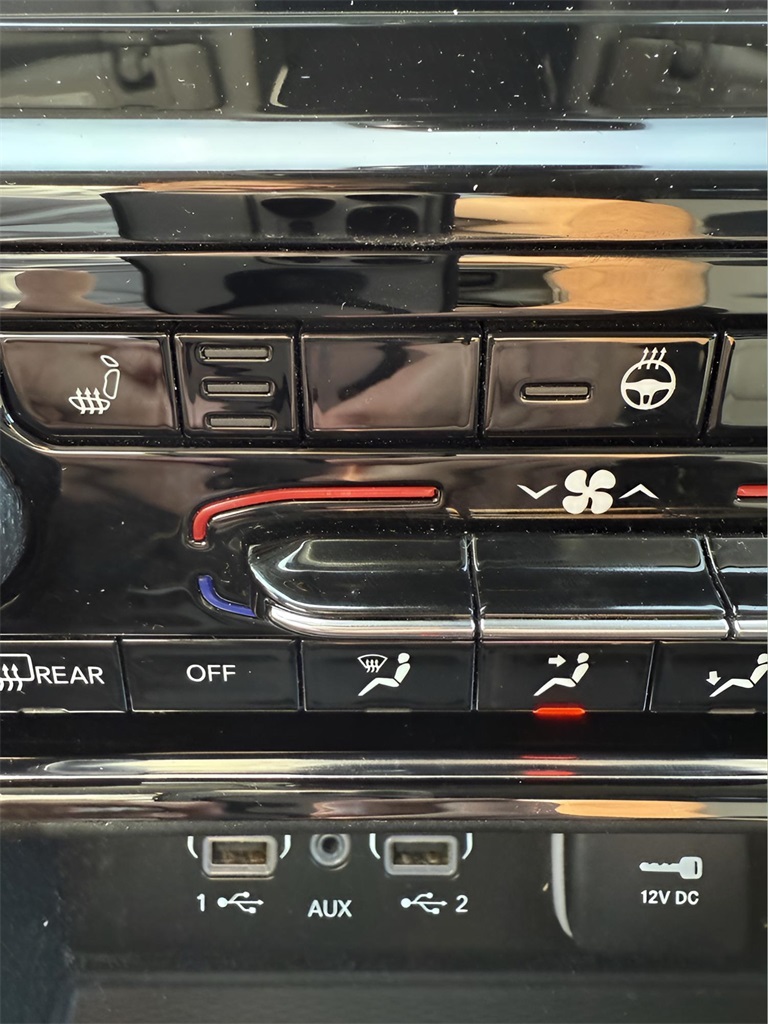2021 Jeep Grand Cherokee Laredo photo 34