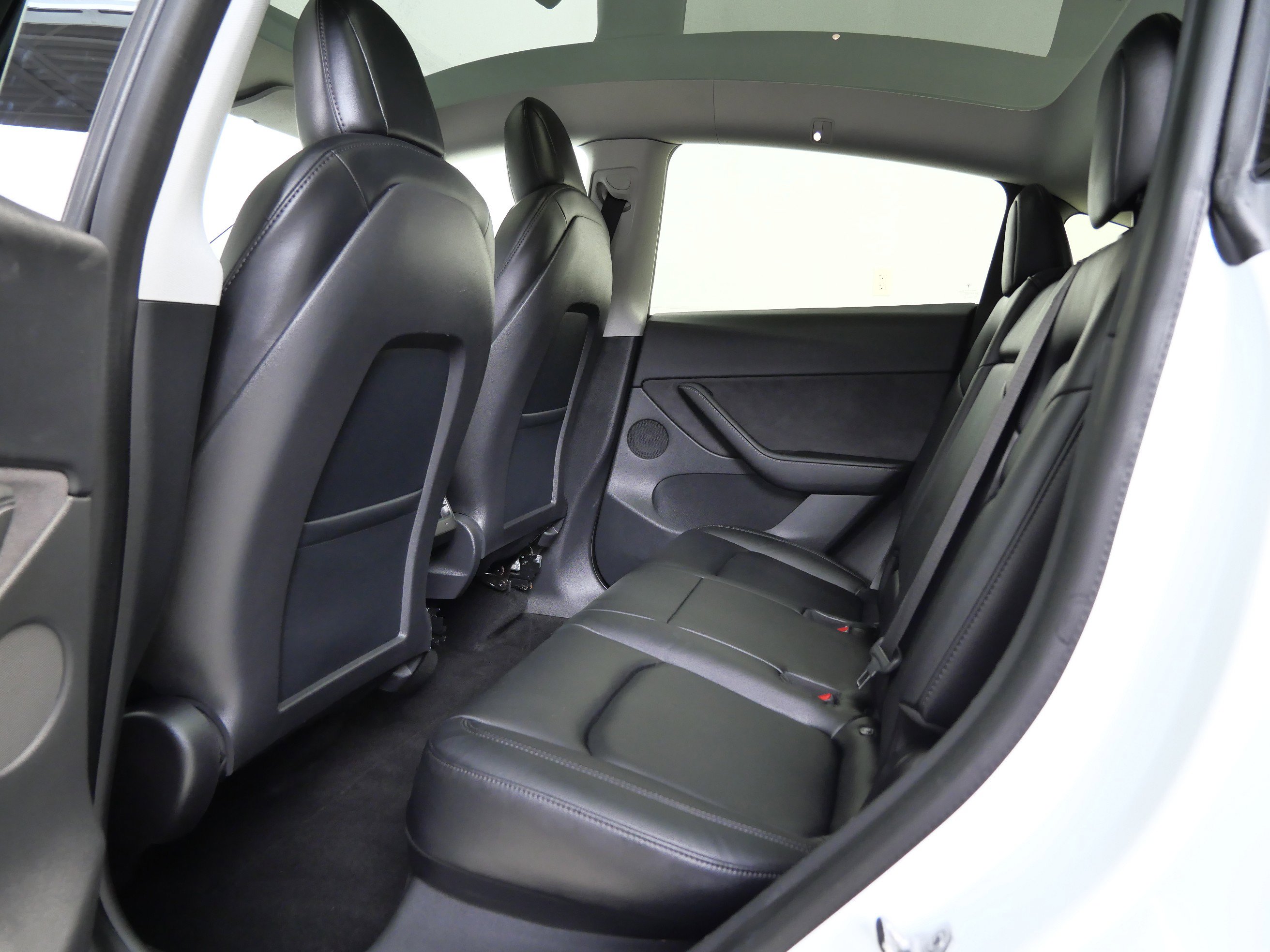2021 Tesla Model Y Long Range photo 15