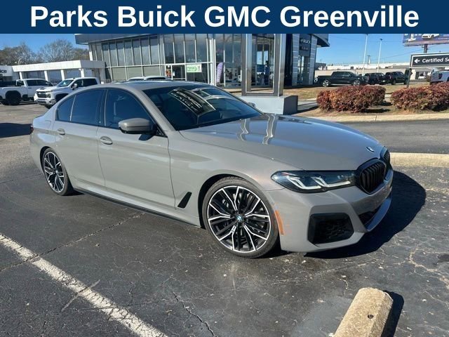2021 BMW 5 Series 550's photo