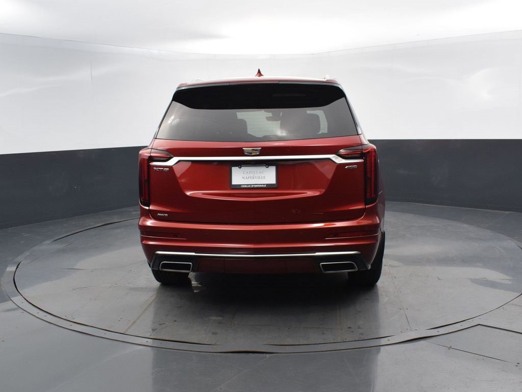 2025 Cadillac XT6 Premium Luxury photo 3