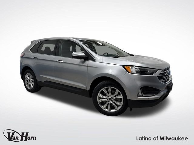 2024 Ford Edge Titanium's photo
