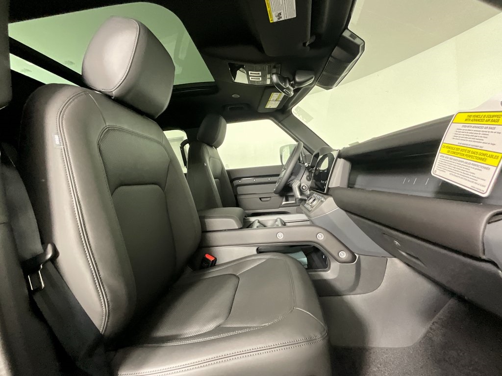 2026 Land Rover Defender 110 S photo 2