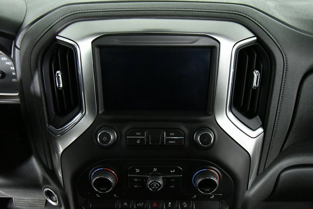 2021 Chevrolet Silverado 1500 RST photo 3