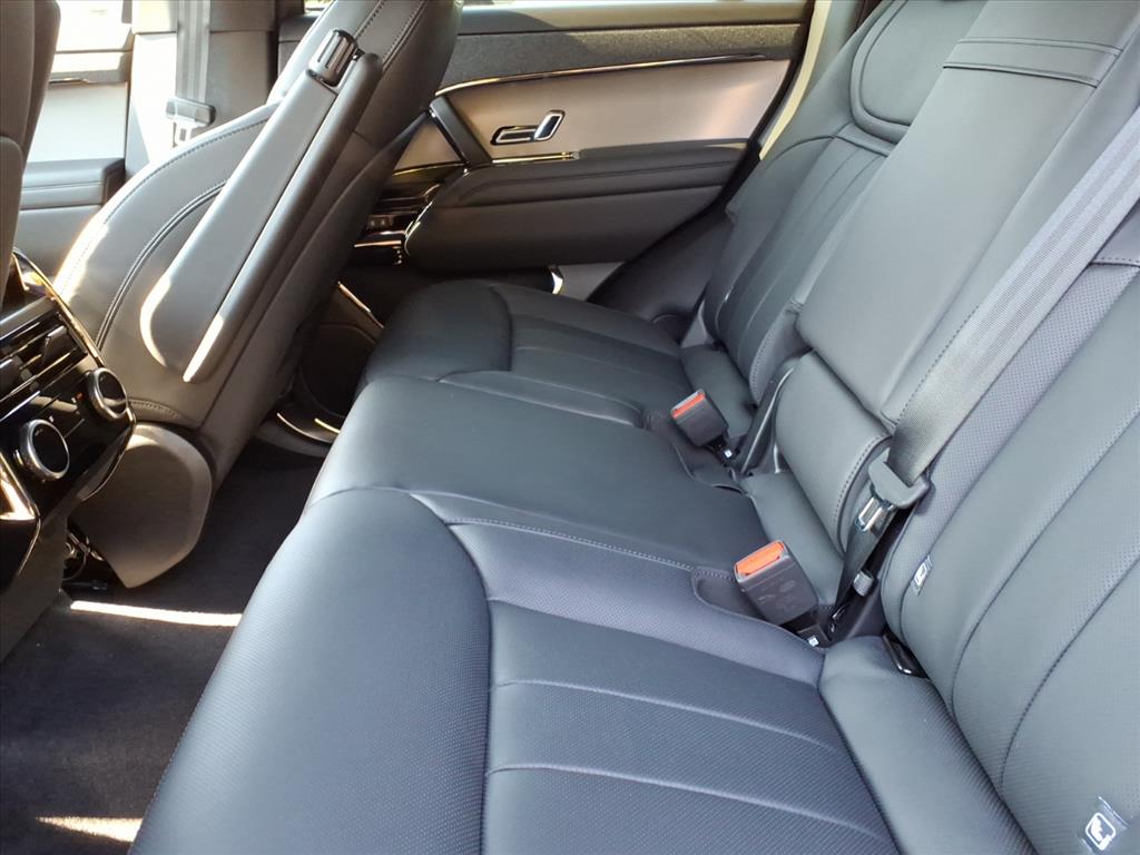 2025 Land Rover Range Rover Sport SE photo 5