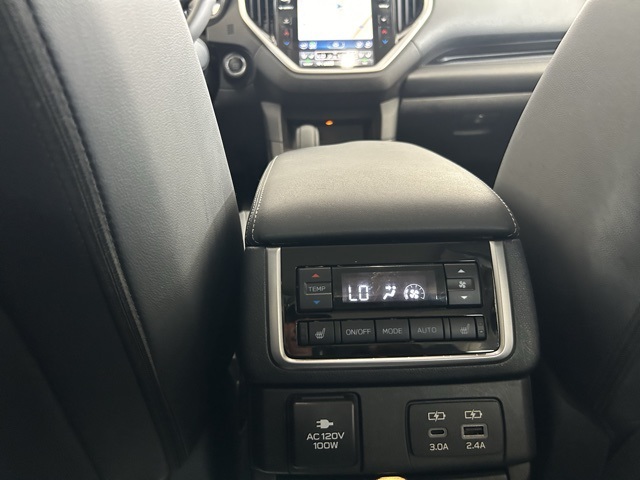 2023 Subaru Ascent Touring photo 18