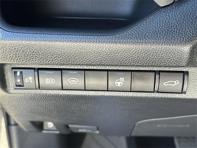 2024 Toyota RAV4 Hybrid XLE Premium photo 18