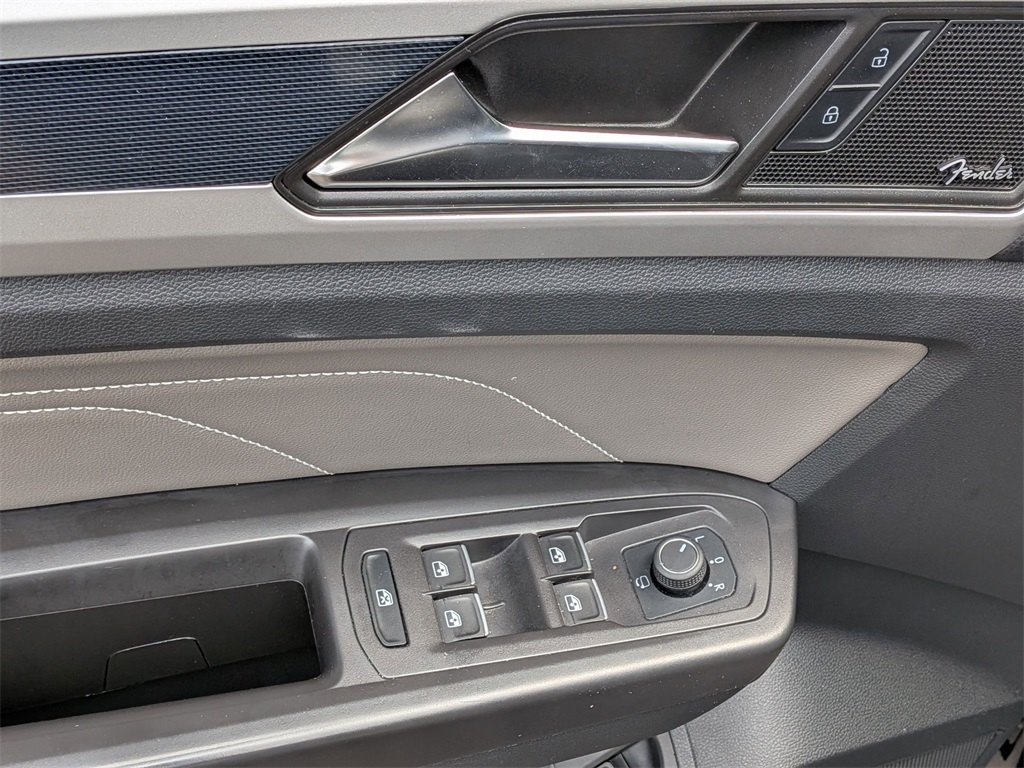 2023 Volkswagen Atlas Cross Sport V6 SEL Premium R-Line photo 7