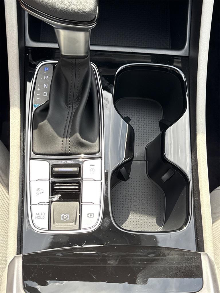 2026 Hyundai Tucson SEL photo 24