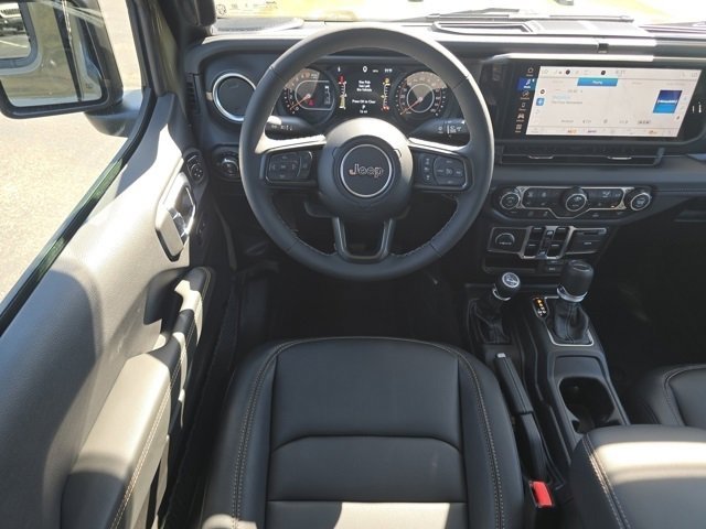 2025 Jeep Gladiator Sport photo 3