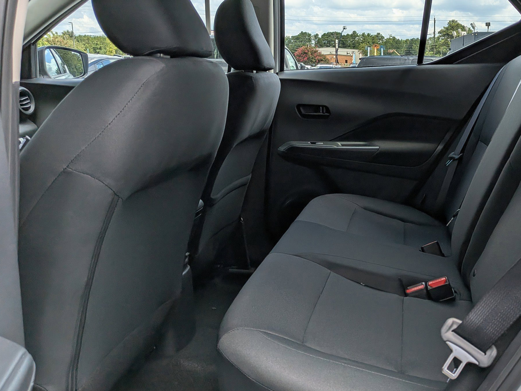 2025 Nissan Kicks Play S photo 7