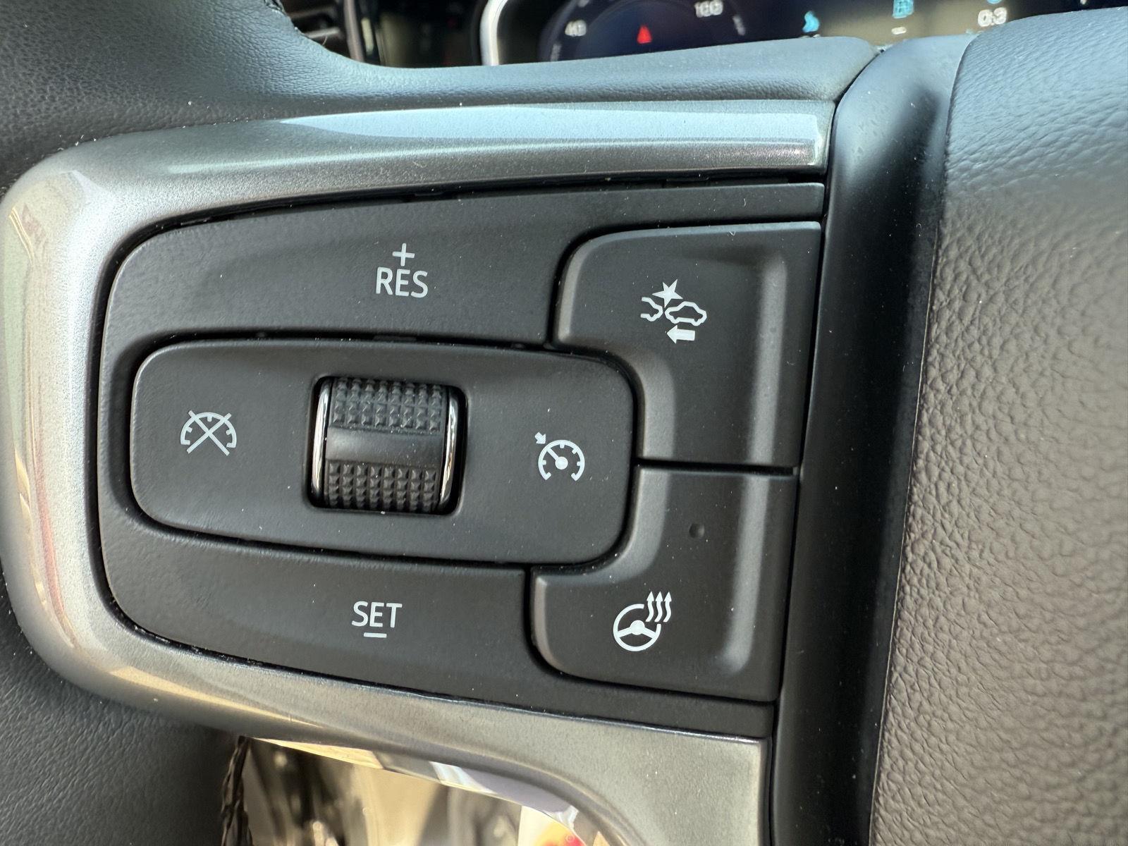 2023 Chevrolet Silverado 1500 LT photo 13