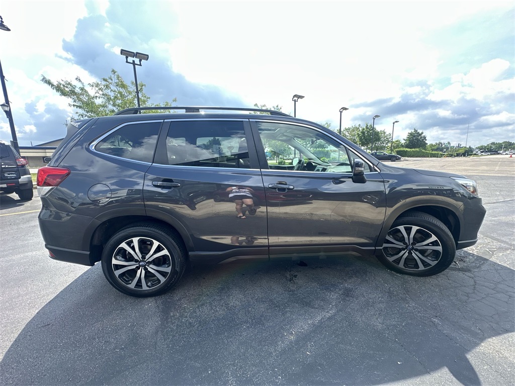 2019 Subaru Forester Limited photo 4