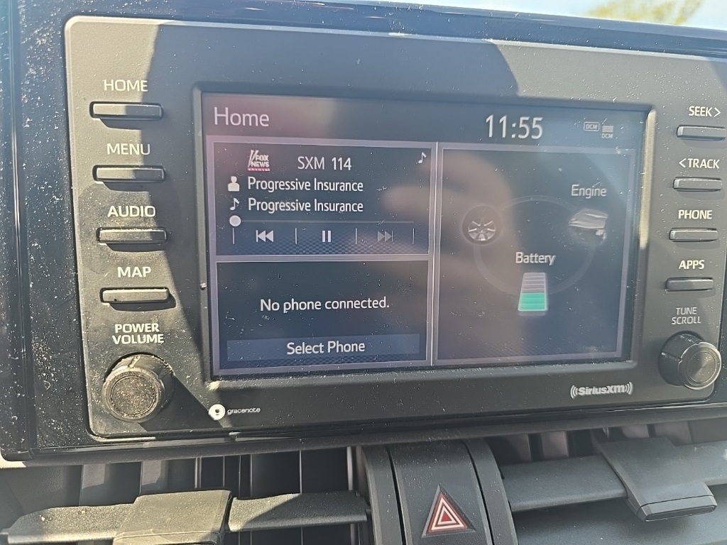 2022 Toyota RAV4 Hybrid XLE photo 16