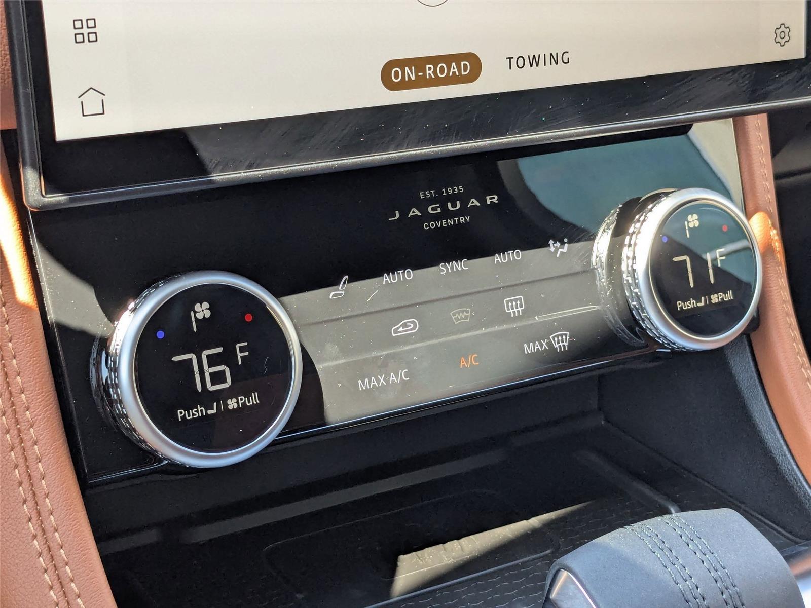 2026 Jaguar F-PACE P250 R-Dynamic S photo 18