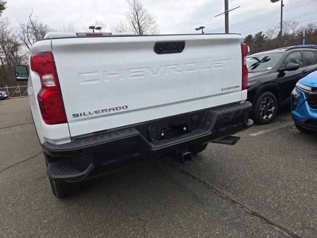 2026 Chevrolet Silverado 2500HD Custom photo 4