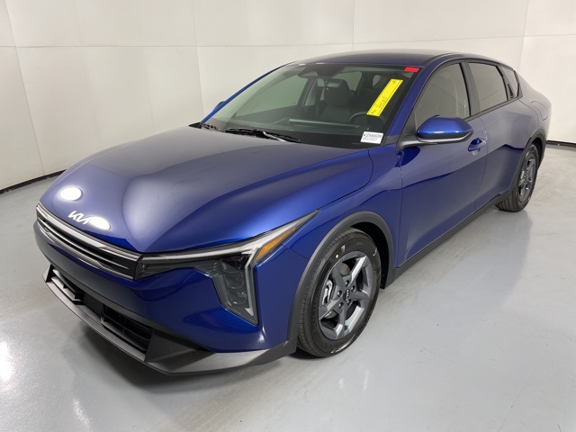2025 Kia K4 LXS photo 4