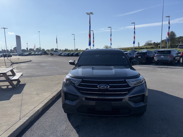 2020 Ford Explorer XLT photo 2