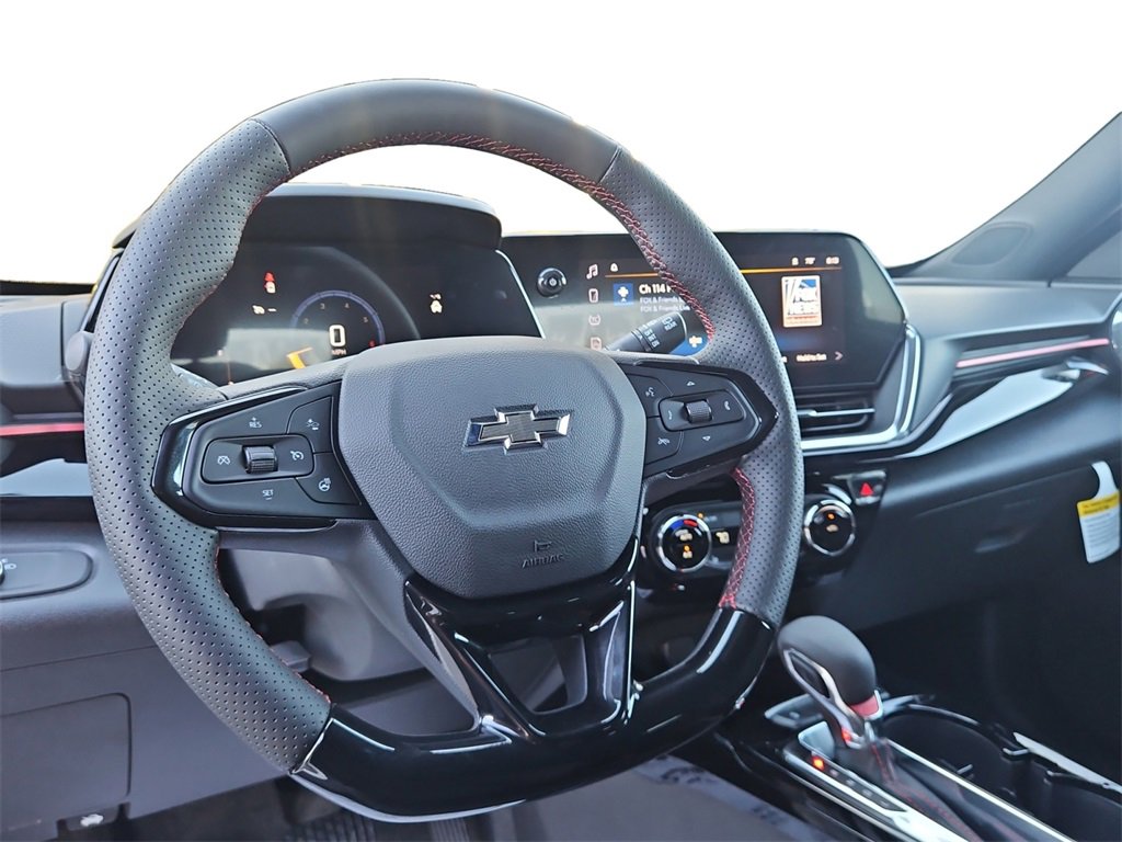 2025 Chevrolet Trax photo 16