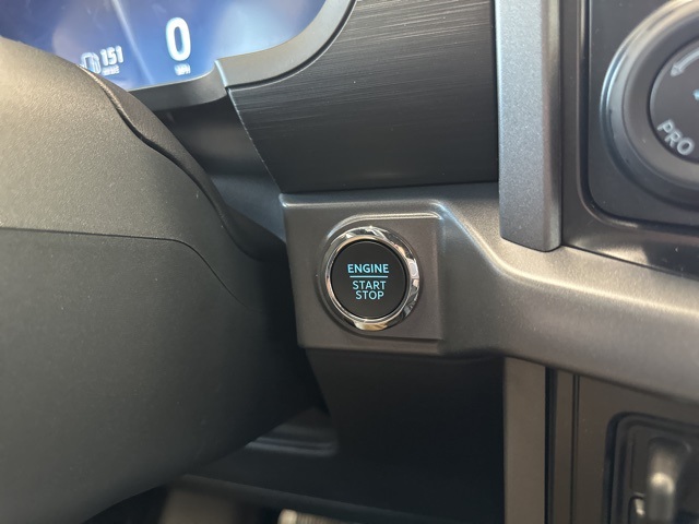 2025 Ford F-150 XLT photo 16