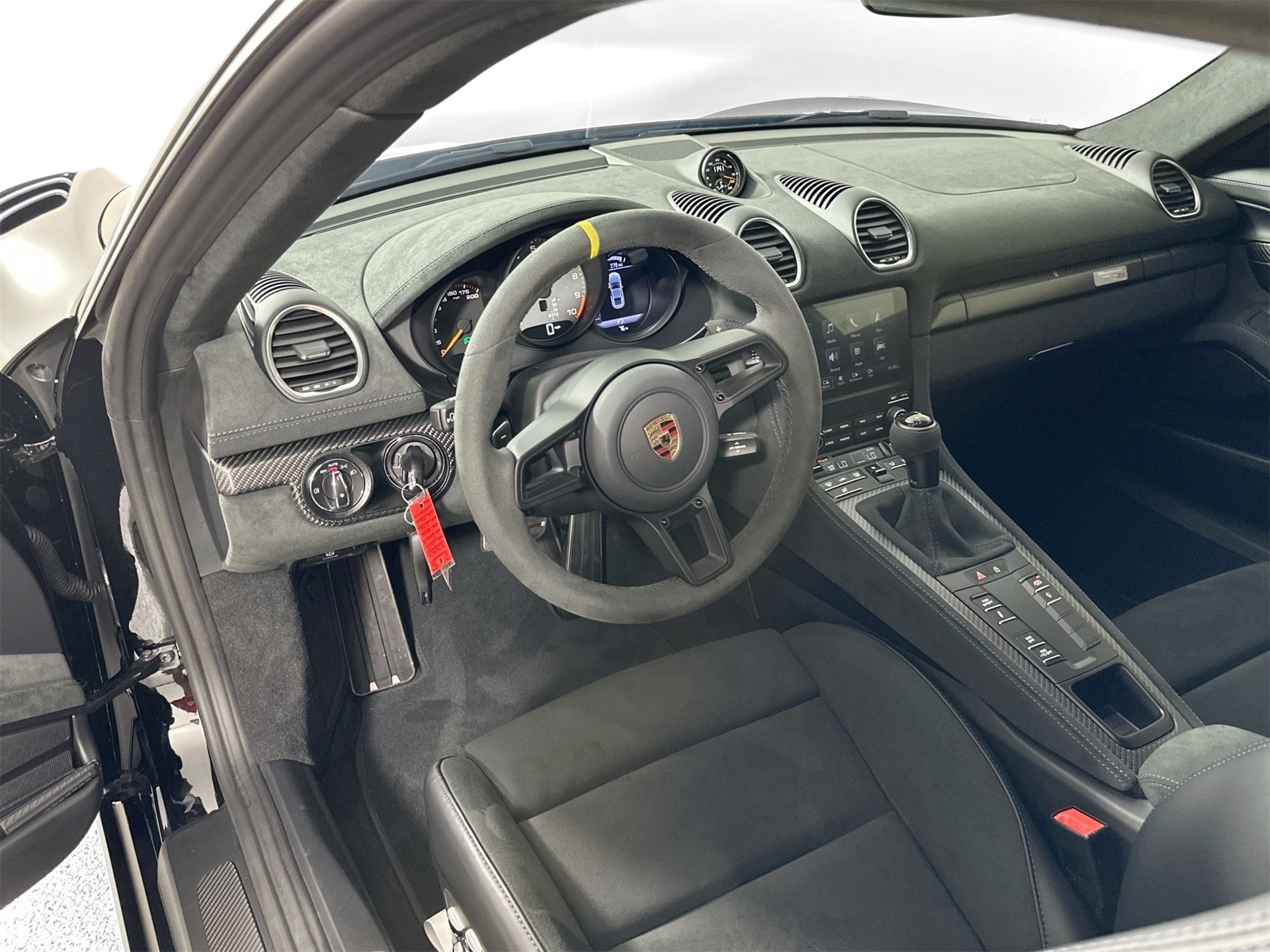 2024 Porsche Cayman GT4 RS photo 4