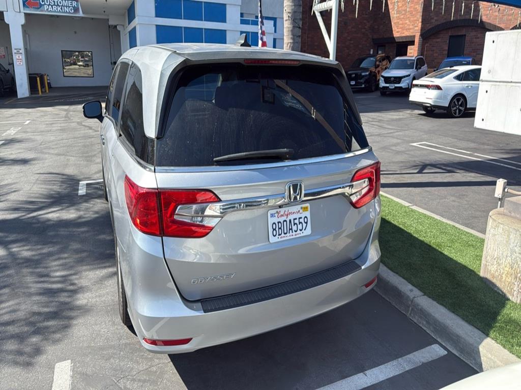 2018 Honda Odyssey EX photo 3