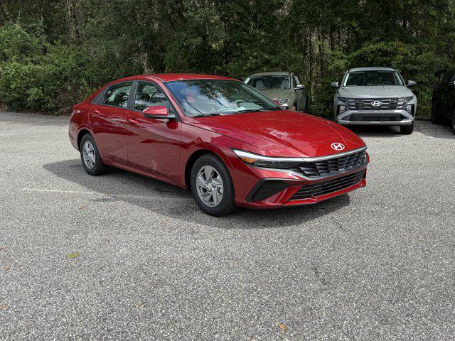 2026 Hyundai Elantra SE's photo