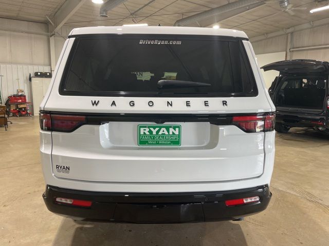 2025 Jeep Wagoneer L Series II Carbide photo 8