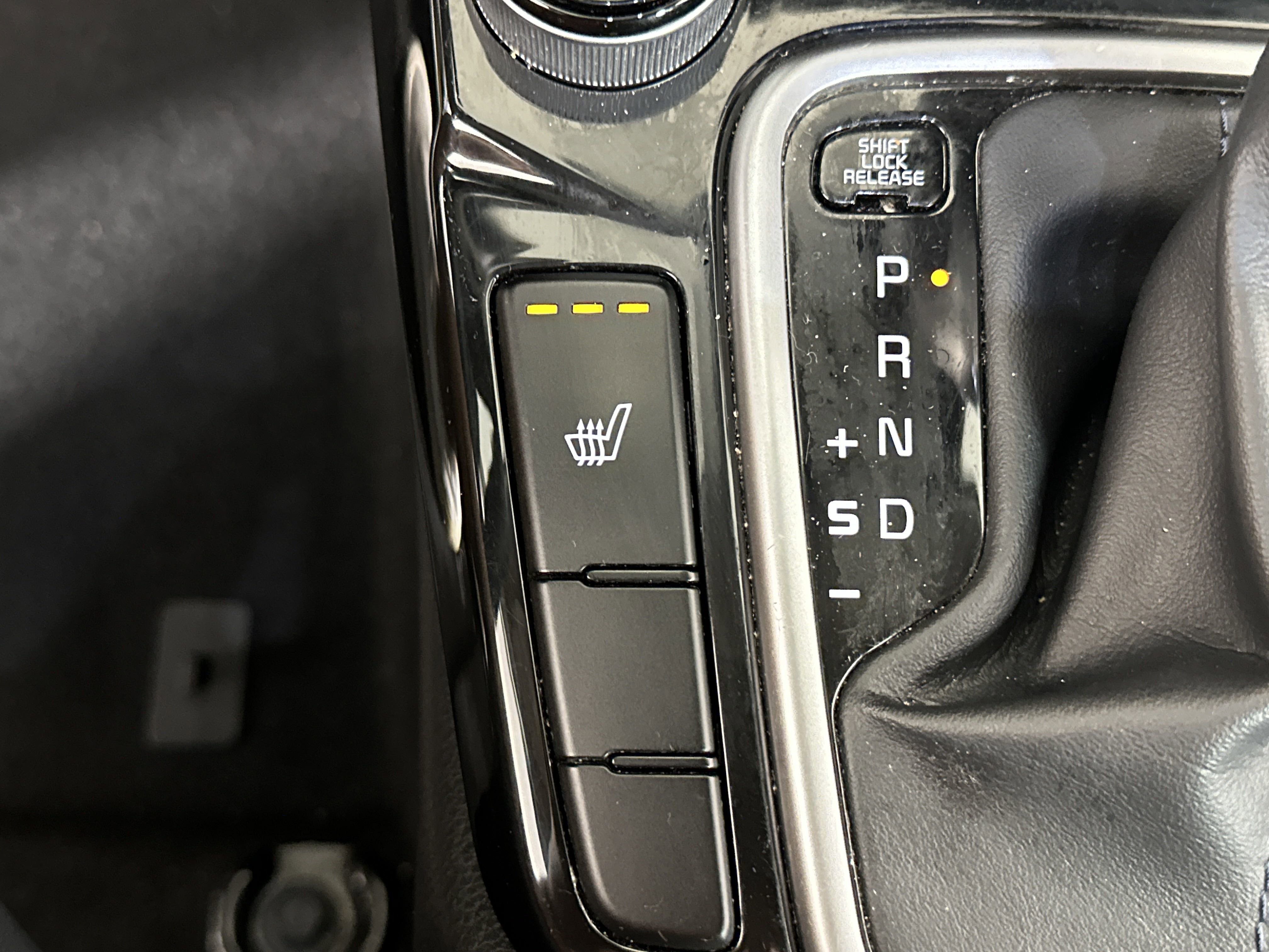 2023 Kia Seltos Nightfall Edition photo 11