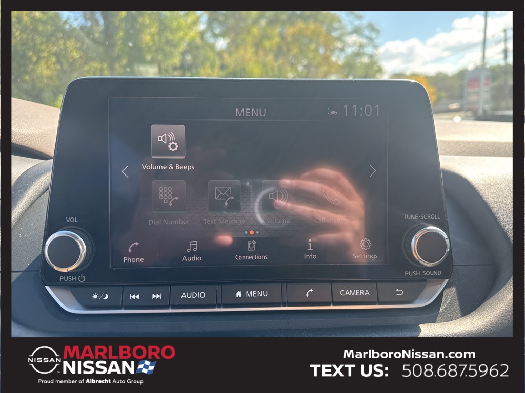 2022 Nissan Rogue SV photo 22