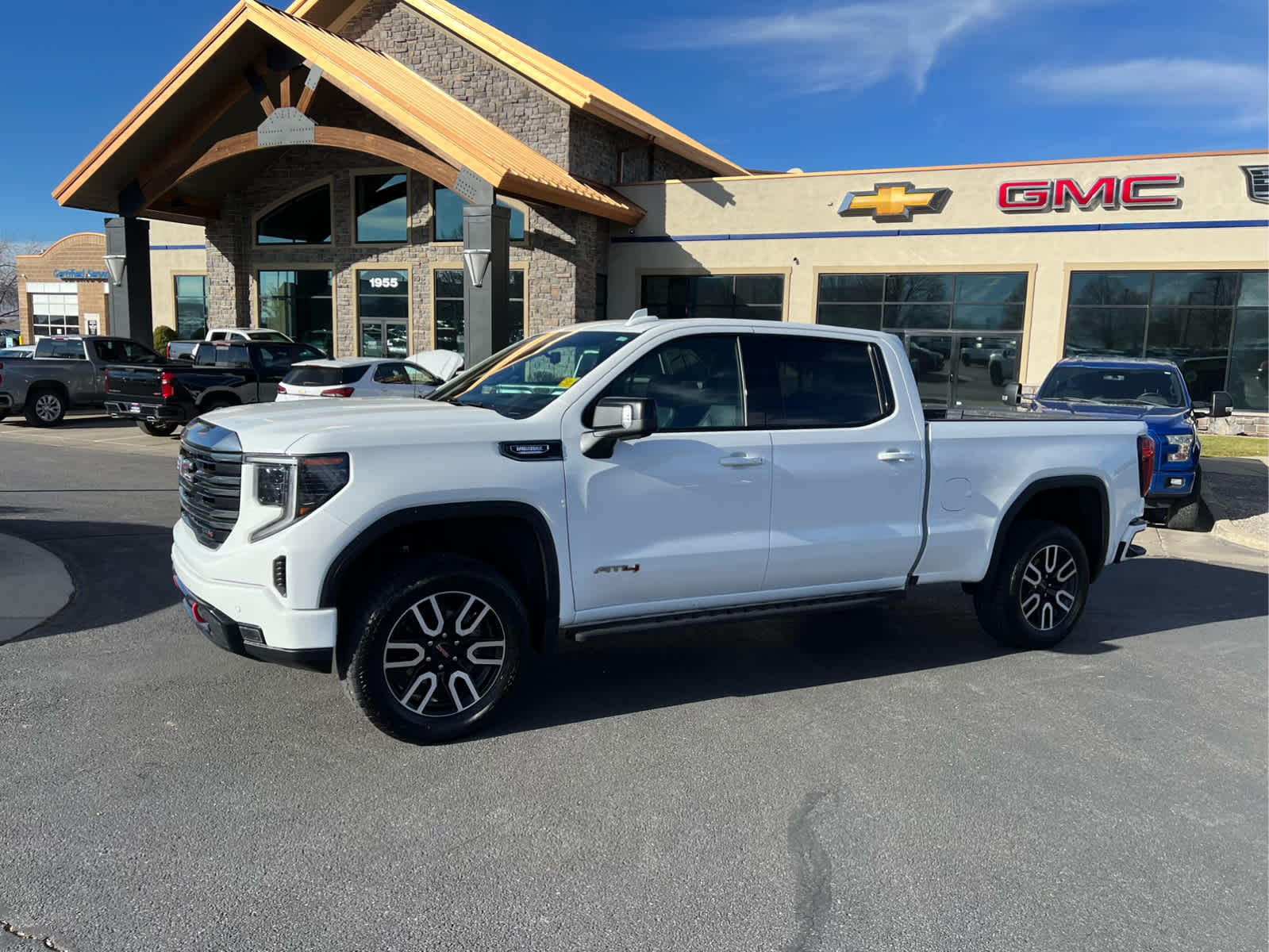 2024 GMC Sierra 1500 AT4's photo
