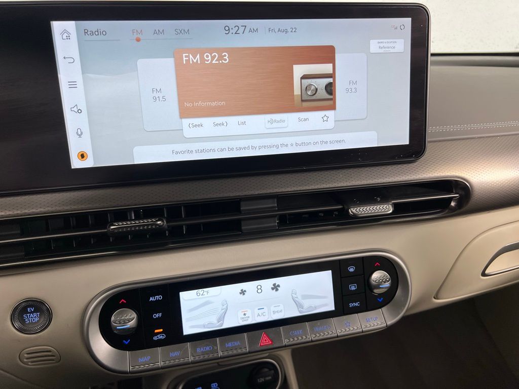 2023 Genesis GV60 Performance photo 17