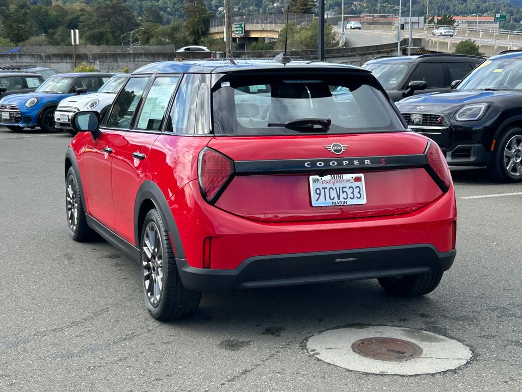 2025 Mini Cooper S Iconic photo 3