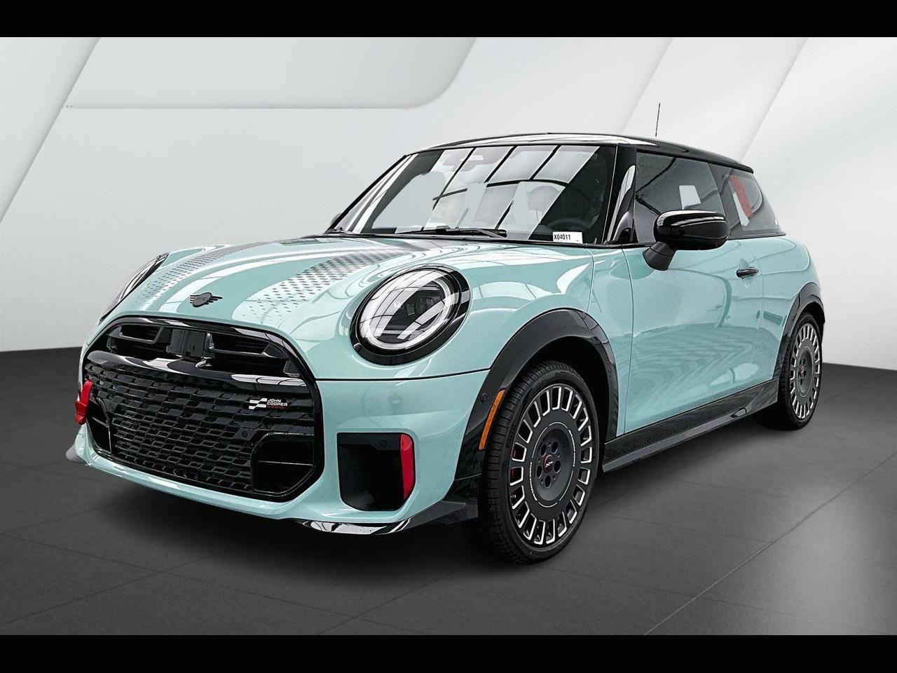 2026 MINI Hardtop 2 Door John Cooper Works's photo