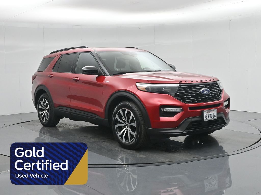 2022 Ford Explorer ST-LINE's photo