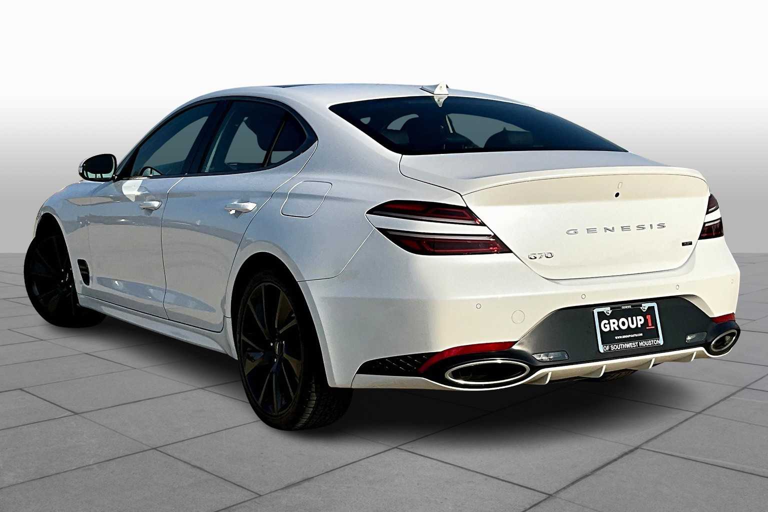 2023 Genesis G70 3.3T photo 10