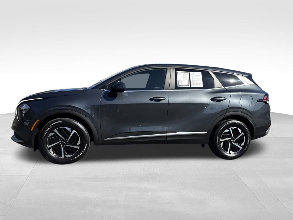 2023 Kia Sportage Hybrid LX photo 3